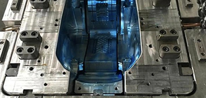 Navigating Excellence: Considerations for Selecting a Plastic Auto Parts Mould Manufacturer